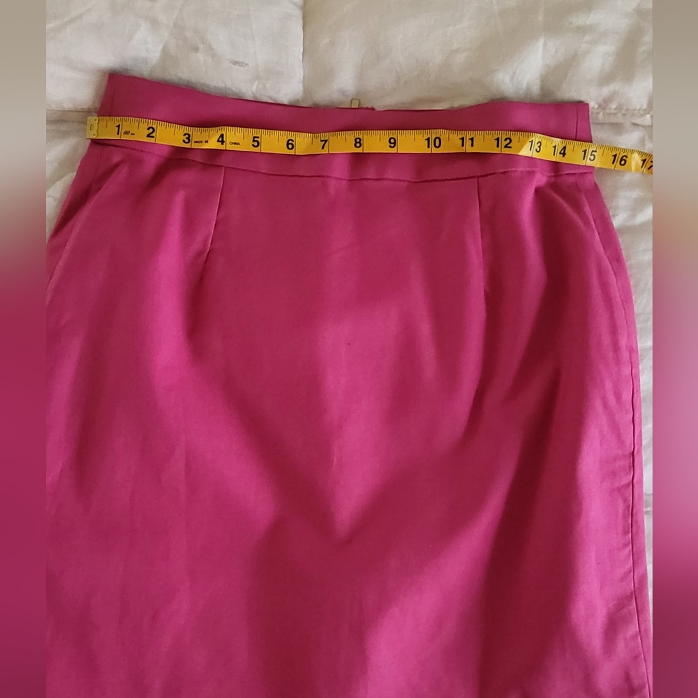 Banana Republic petite pink pencil skirt. Size 4 Nwt - Picture 2 of 10